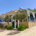 Lontos Village Apartment Finikounta