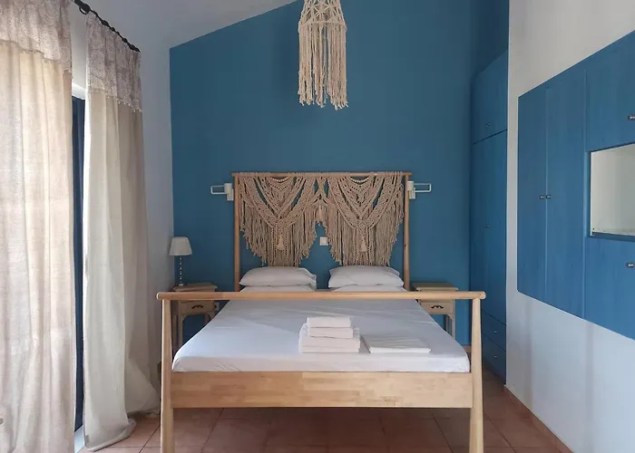 Lontos Village * Finikounta