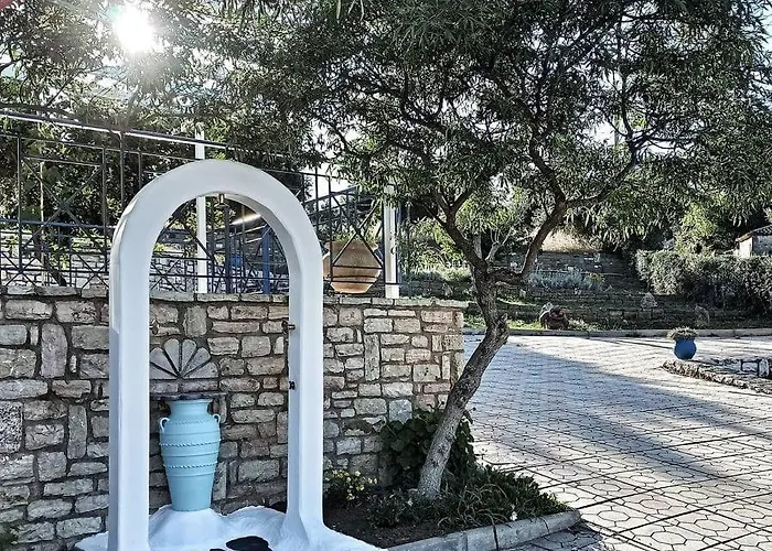 Lontos Village *